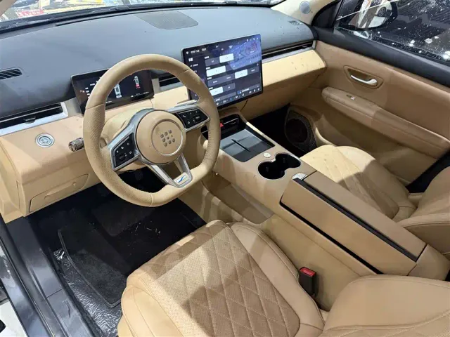 Landian E5 PLUS — Фото автомобиля 8