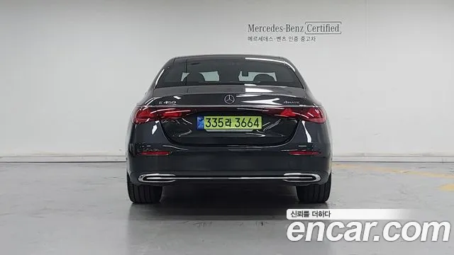 Mercedes-Benz E-Class — Фото автомобиля 4