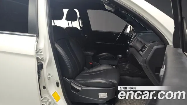 KG_Mobility_Ssangyong Rexton Новый Rexton Sport Дизель 2.2 4WD — Фото автомобиля 10