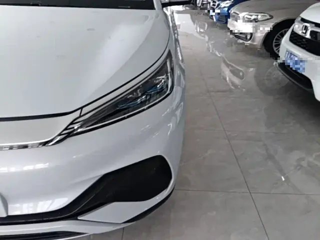 BYD Yuan PLUS — Фото автомобиля 23