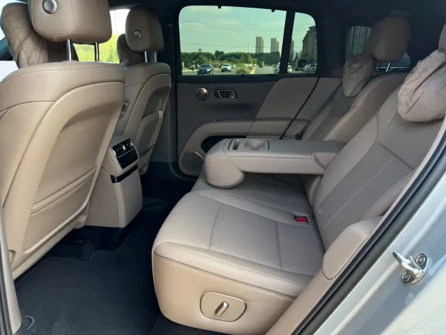 Li Auto i6 — Фото автомобиля 20
