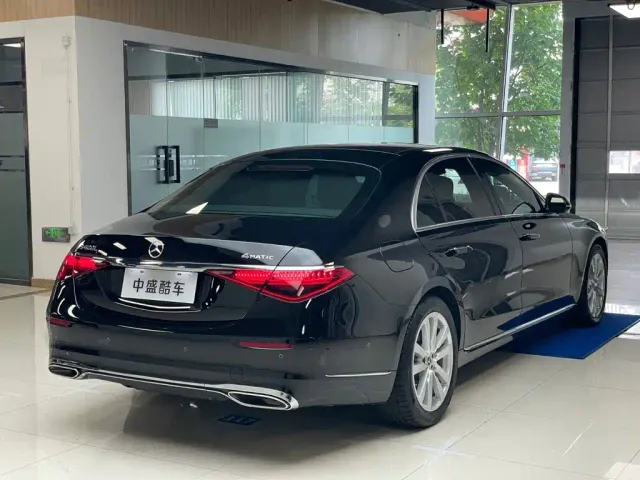 Mercedes-Benz S-Class — Фото автомобиля 24