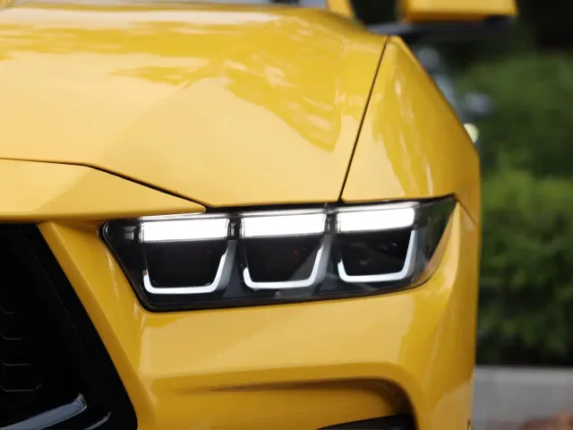 Ford Mustang — Фото автомобиля 7