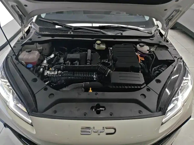 BYD Seal 06 DM-i Touring — Фото автомобиля 10
