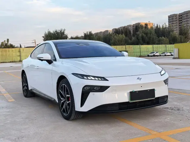 Dongfeng eπ 007 — Фото автомобиля 3