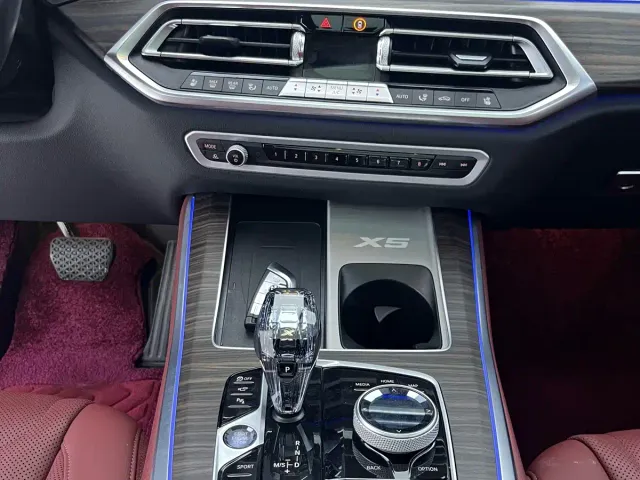 BMW X5 — Фото автомобиля 11