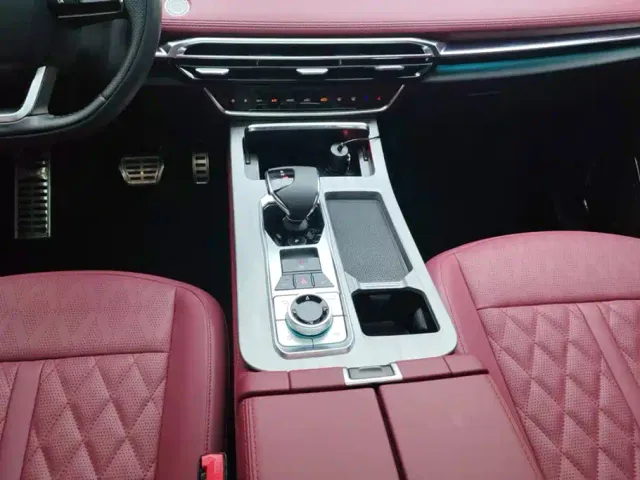 Jetour X70 Plus — Фото автомобиля 16