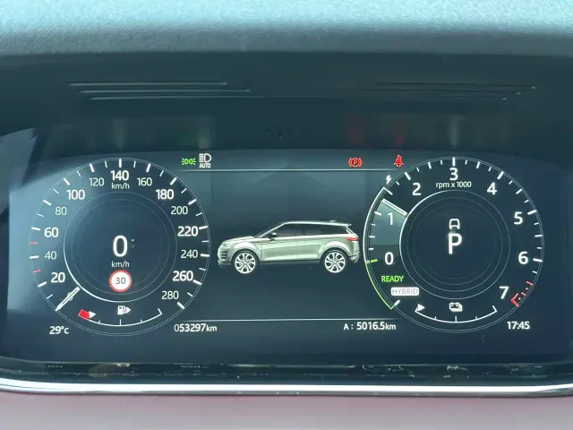 Land Rover Range Rover Evoque New Energy 2022 Range Rover Evoque L P300e Plug-in Hybrid — Фото автомобиля 7