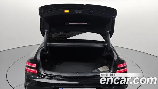 Genesis G80 Бензин 2.5 турбо 2WD — Фото автомобиля 8