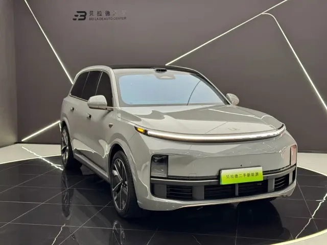 Li Auto L9 — Фото автомобиля 2