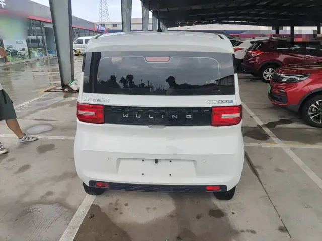 Wuling Hongguang Mini EV — Фото автомобиля 5