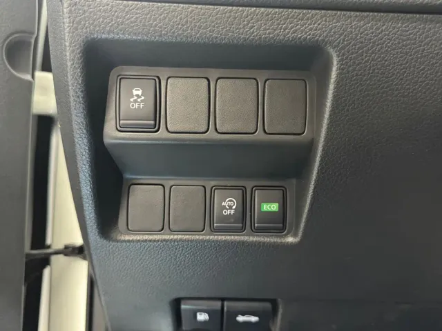Nissan X-Trail — Фото автомобиля 15