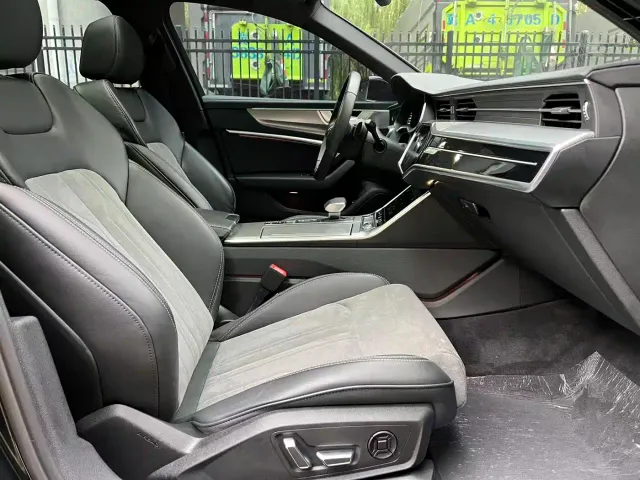 Audi A6L — Фото автомобиля 14