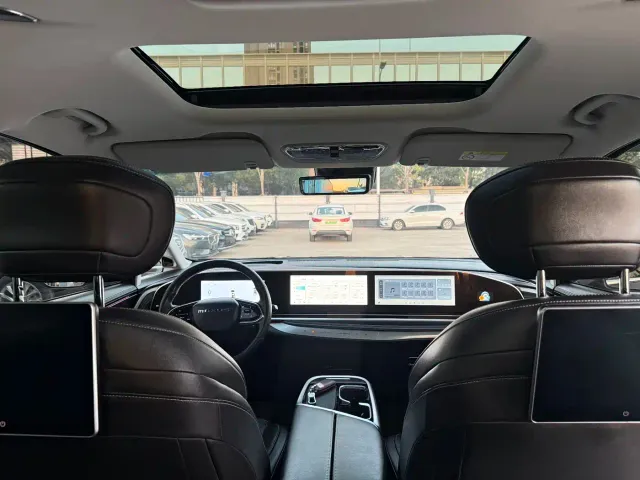 Maxus G90 — Фото автомобиля 9