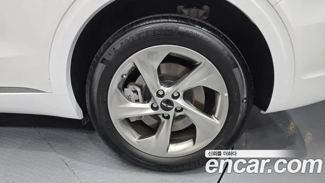 Genesis GV70 2.5T Бензин 2WD — Фото автомобиля 21