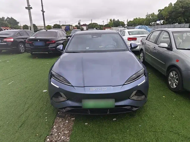 BYD Seal — Фото автомобиля 2