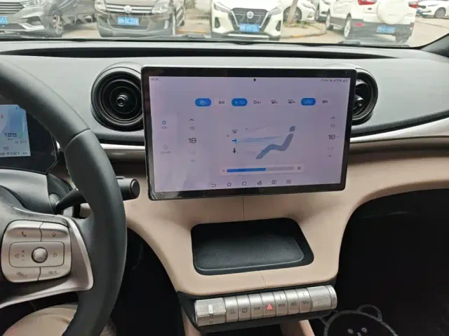 BYD Dolphin — Фото автомобиля 12
