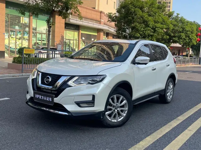 Фотография автомобиля — Nissan X-Trail
