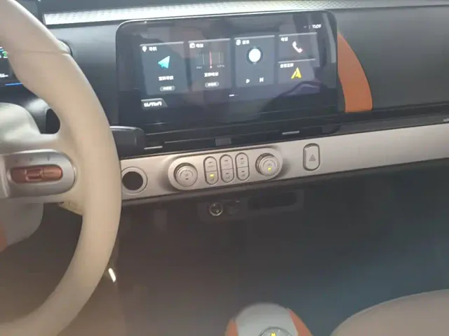 Changan Lumin — Фото автомобиля 12