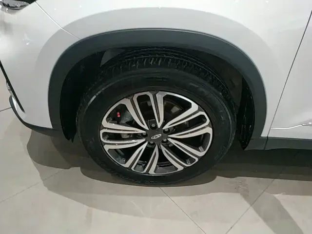 Chery Tiggo 8 — Фото автомобиля 22