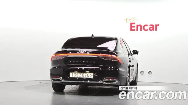 Hyundai Grandeur (New) Hybrid — Фото автомобиля 4