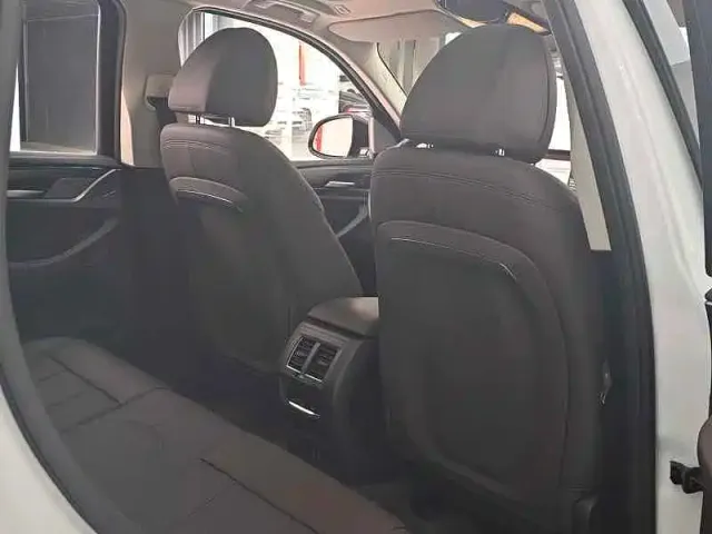 BMW X3 — Фото автомобиля 12