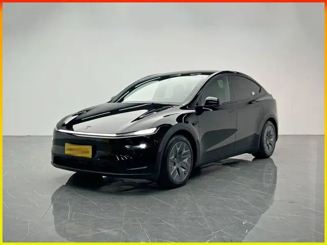 Фотография автомобиля — Tesla Model Y L