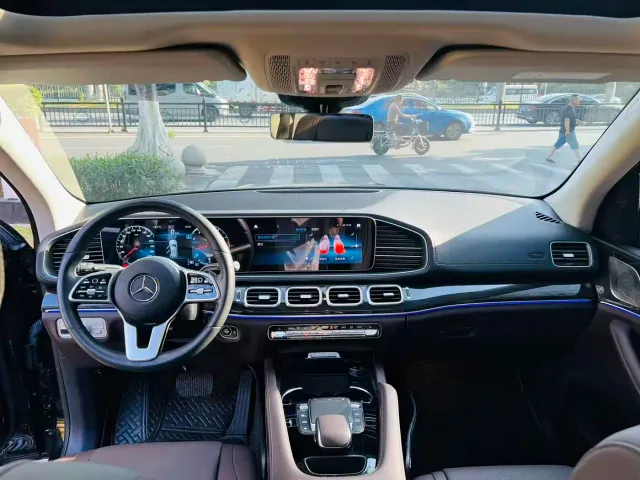 Mercedes-Benz GLE-Class — Фото автомобиля 18