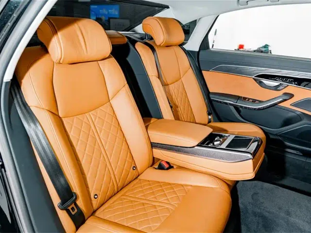 Audi A8 — Фото автомобиля 22
