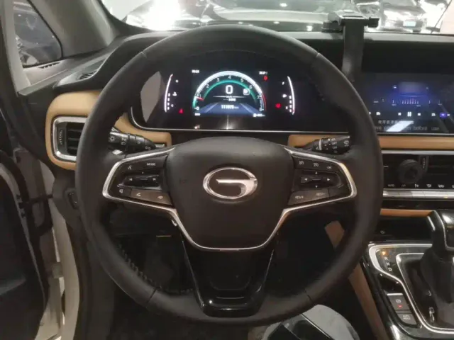 GAC Trumpchi M6 — Фото автомобиля 10