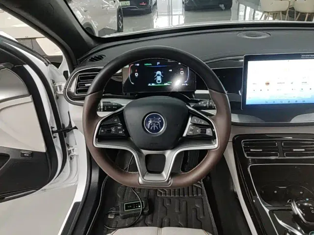 BYD Qin PLUS — Фото автомобиля 10