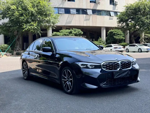 BMW 3 Series — Фото автомобиля 3