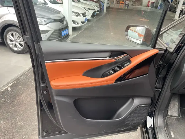 GAC Trumpchi Xiangwang M8 — Фото автомобиля 7