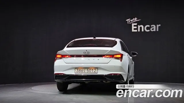Hyundai Avante CN7 — Фото автомобиля 4