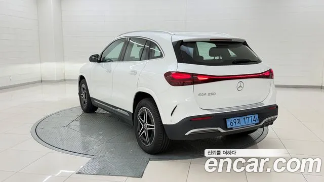Mercedes-Benz EQA H243 — Фото автомобиля 3