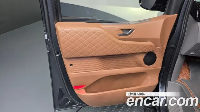Hyundai Staria — Фото автомобиля 13