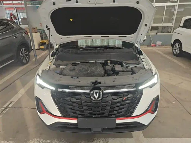 Changan CS35 Plus — Фото автомобиля 19