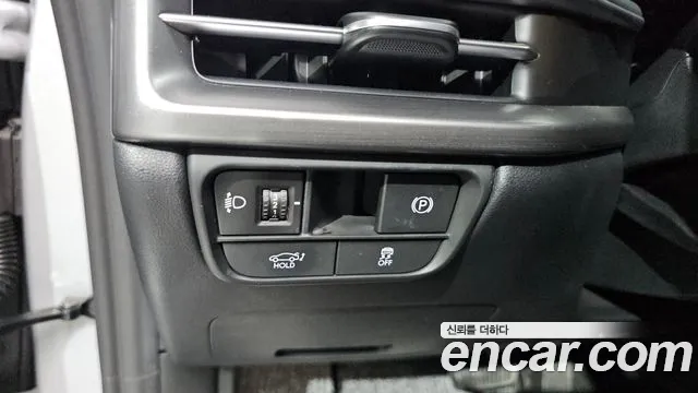 Hyundai Grandeur Grandeur (GN7) 3.5 Бензин 2WD — Фото автомобиля 15