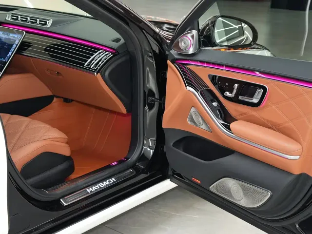Mercedes-Benz Maybach S-Class — Фото автомобиля 23