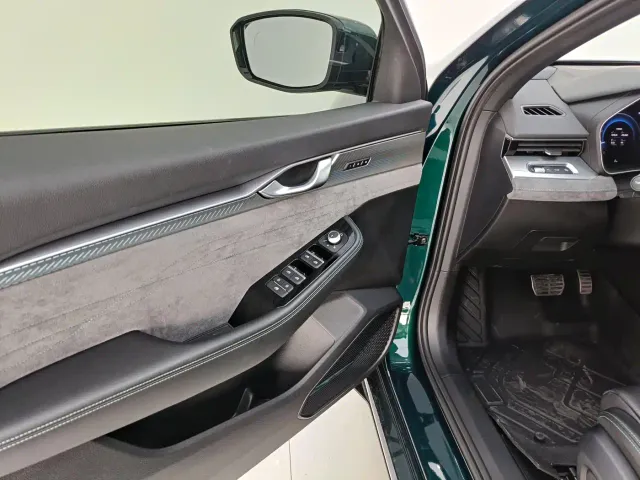 Geely Xingrui — Фото автомобиля 5