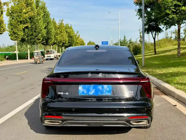 Hongqi H5 — Фото автомобиля 9