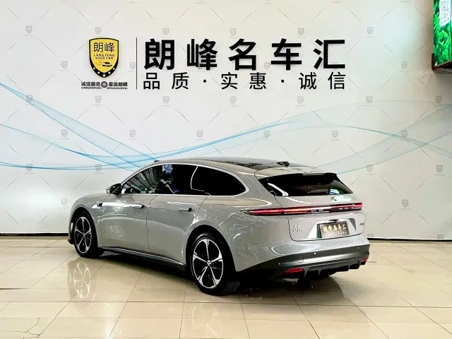 Nio ET5 Touring — Фото автомобиля 4