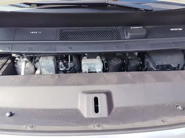 Li Auto MEGA — Фото автомобиля 10