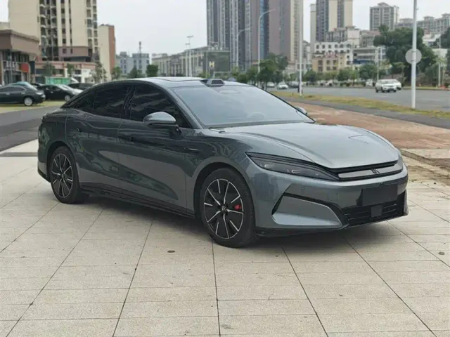 BYD Han L — Фото автомобиля 14