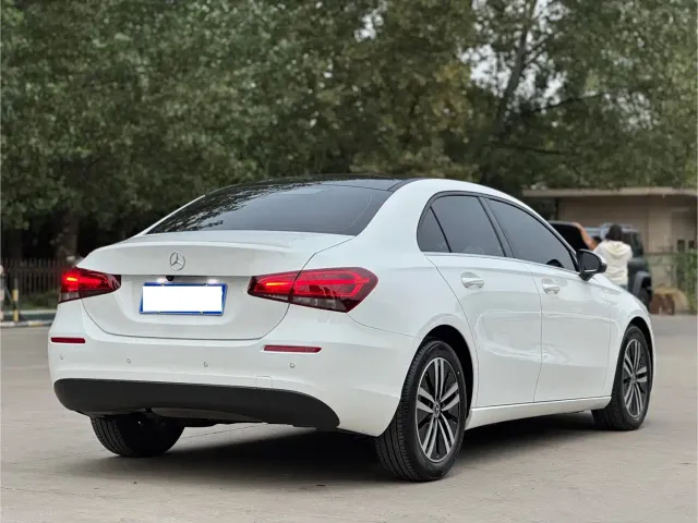 Mercedes-Benz A-Class — Фото автомобиля 4