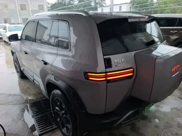 BYD FangChengBao Titanium 3 — Фото автомобиля 4