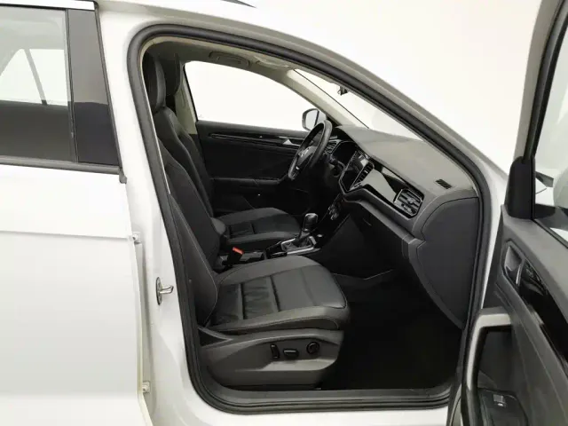 Volkswagen Volkswagen T-ROC 2022 280TSI DSG 2WD Comfort PLUS — Фото автомобиля 23