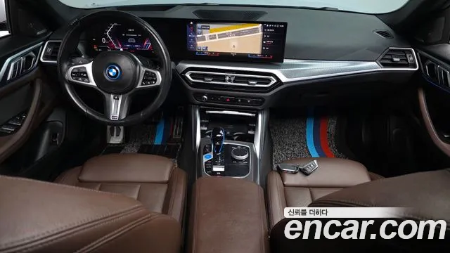 BMW i4 — Фото автомобиля 10