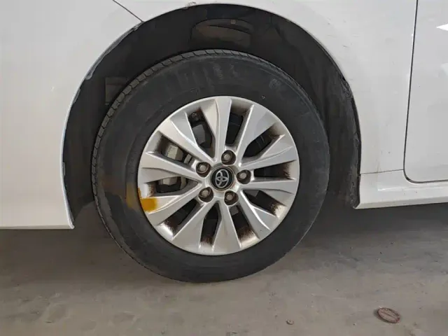 Toyota Corolla — Фото автомобиля 22