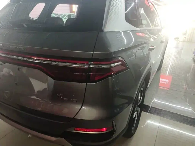 BYD Song Pro — Фото автомобиля 7